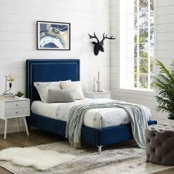 Inspired Home Valentina Platform Bed